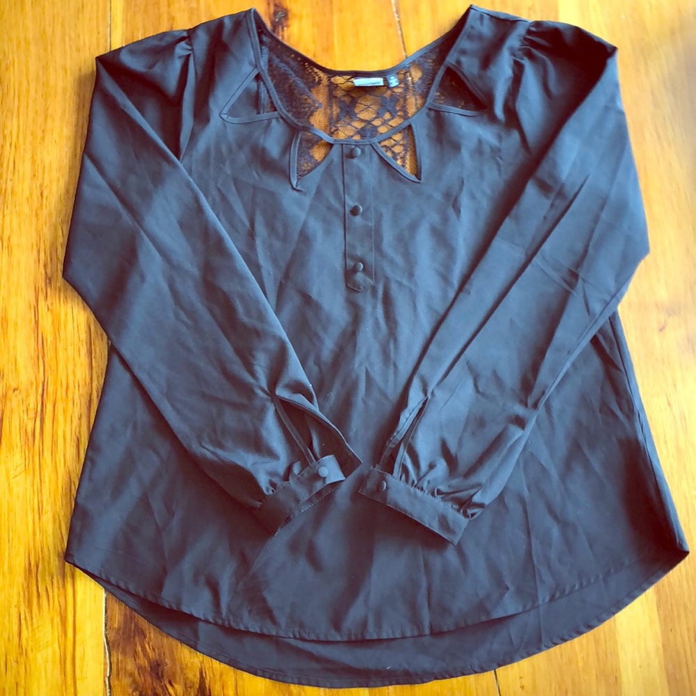 Black blouse with lace inlay on back